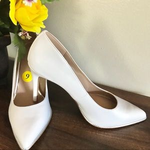 BCBGeneration Women’s White Heels 4"